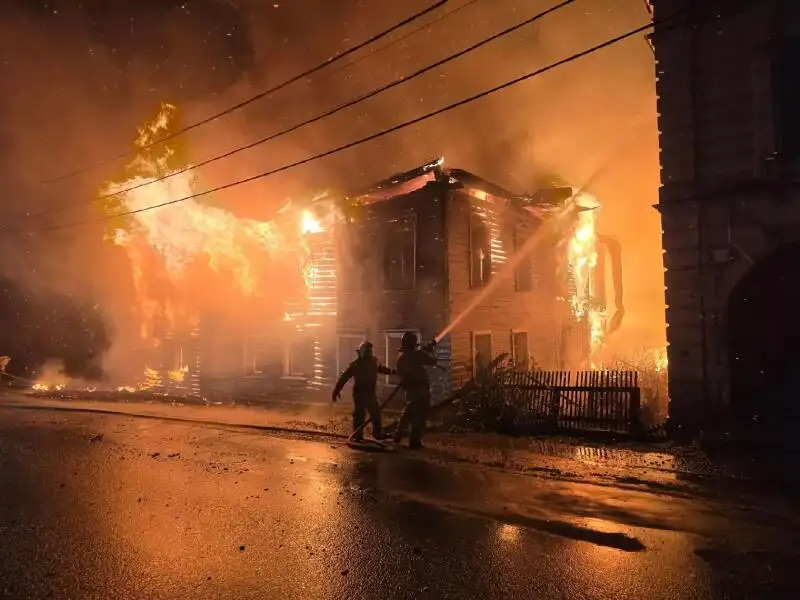 Пожар в г. Каргополь ликвидирован.